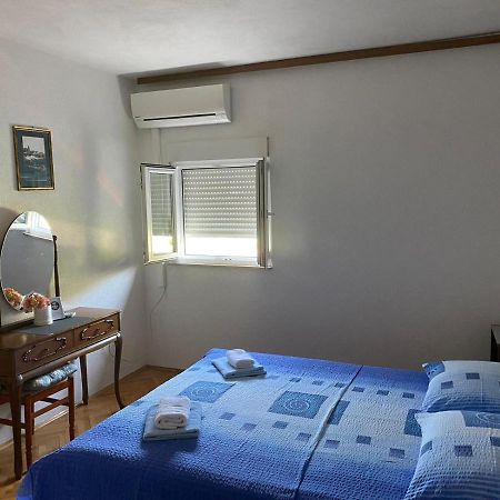Apartmani Udovicic Trogir Ngoại thất bức ảnh